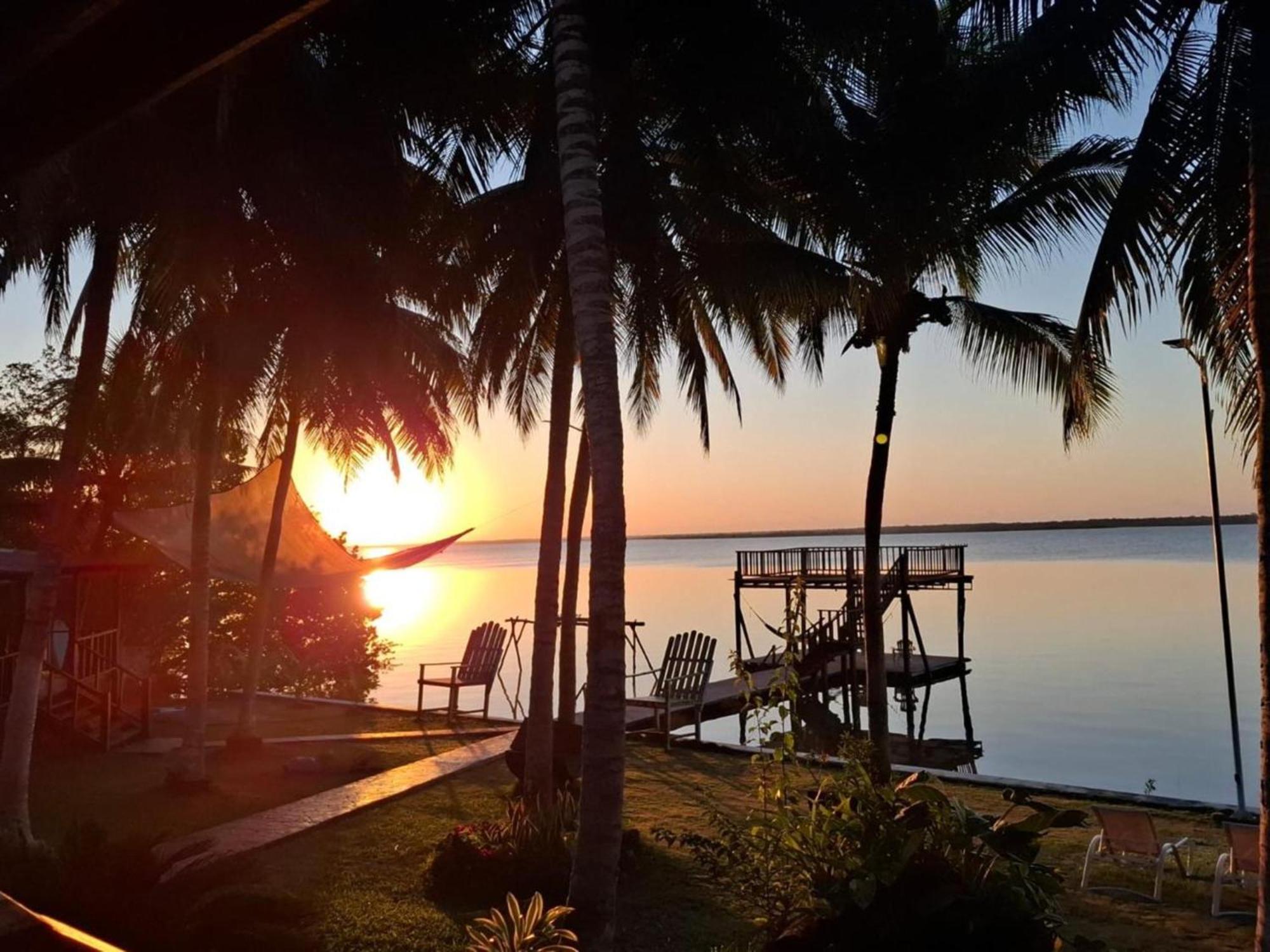 Coras Place Bacalar Lagoon Front Екстер'єр фото
