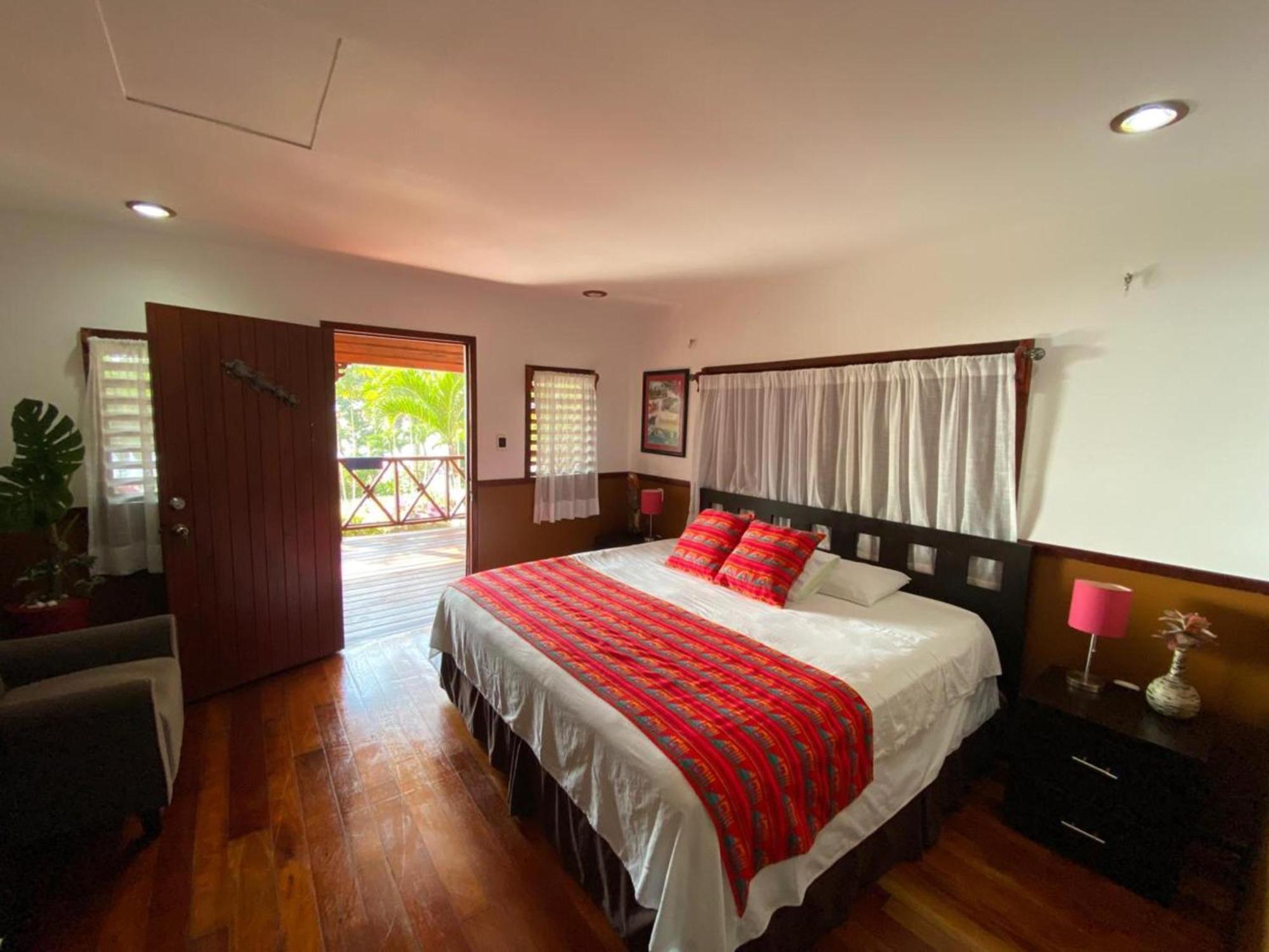 Coras Place Bacalar Lagoon Front Номер фото